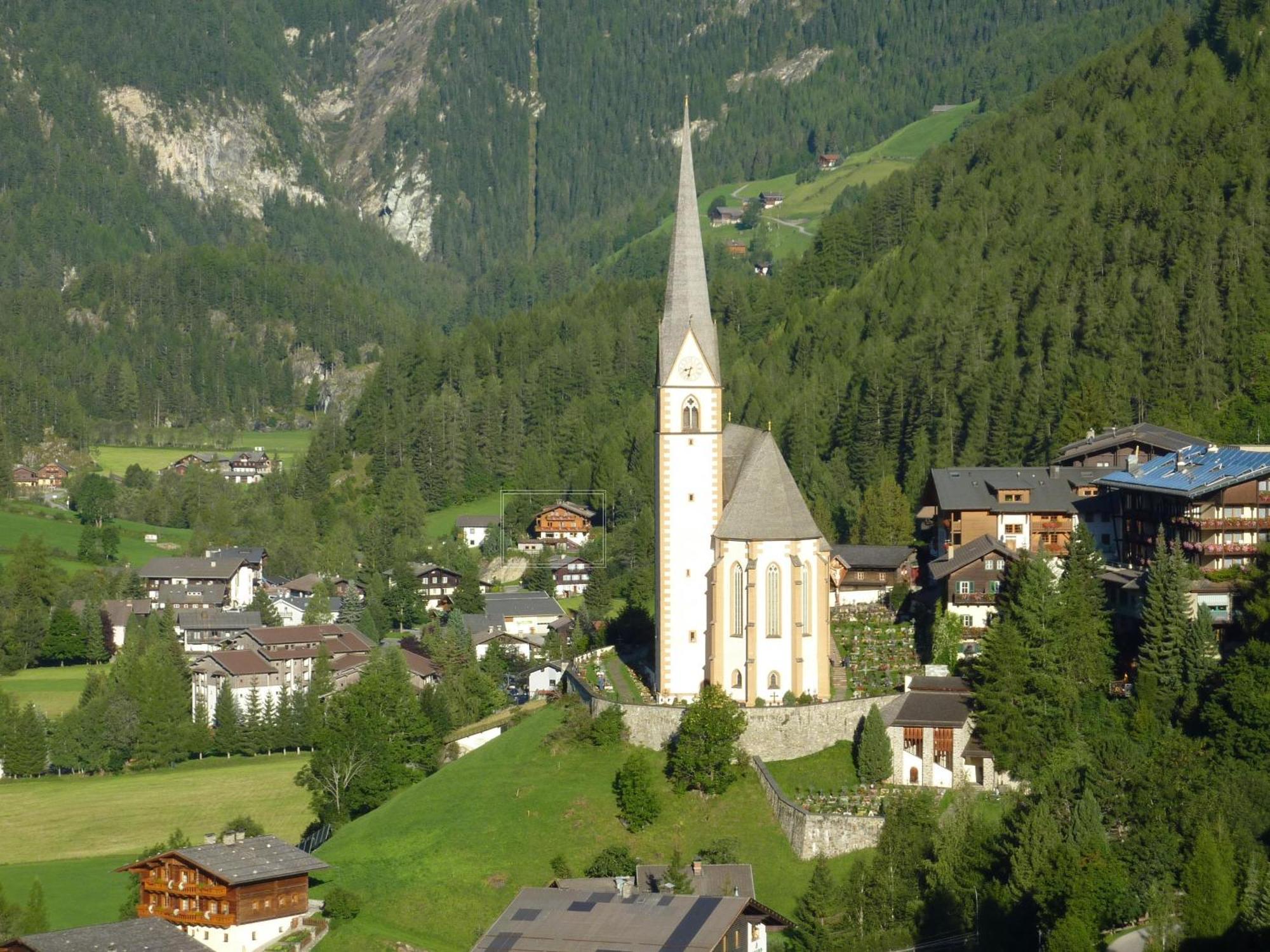 Pension Appartement Ambrosi Heiligenblut Exteriör bild