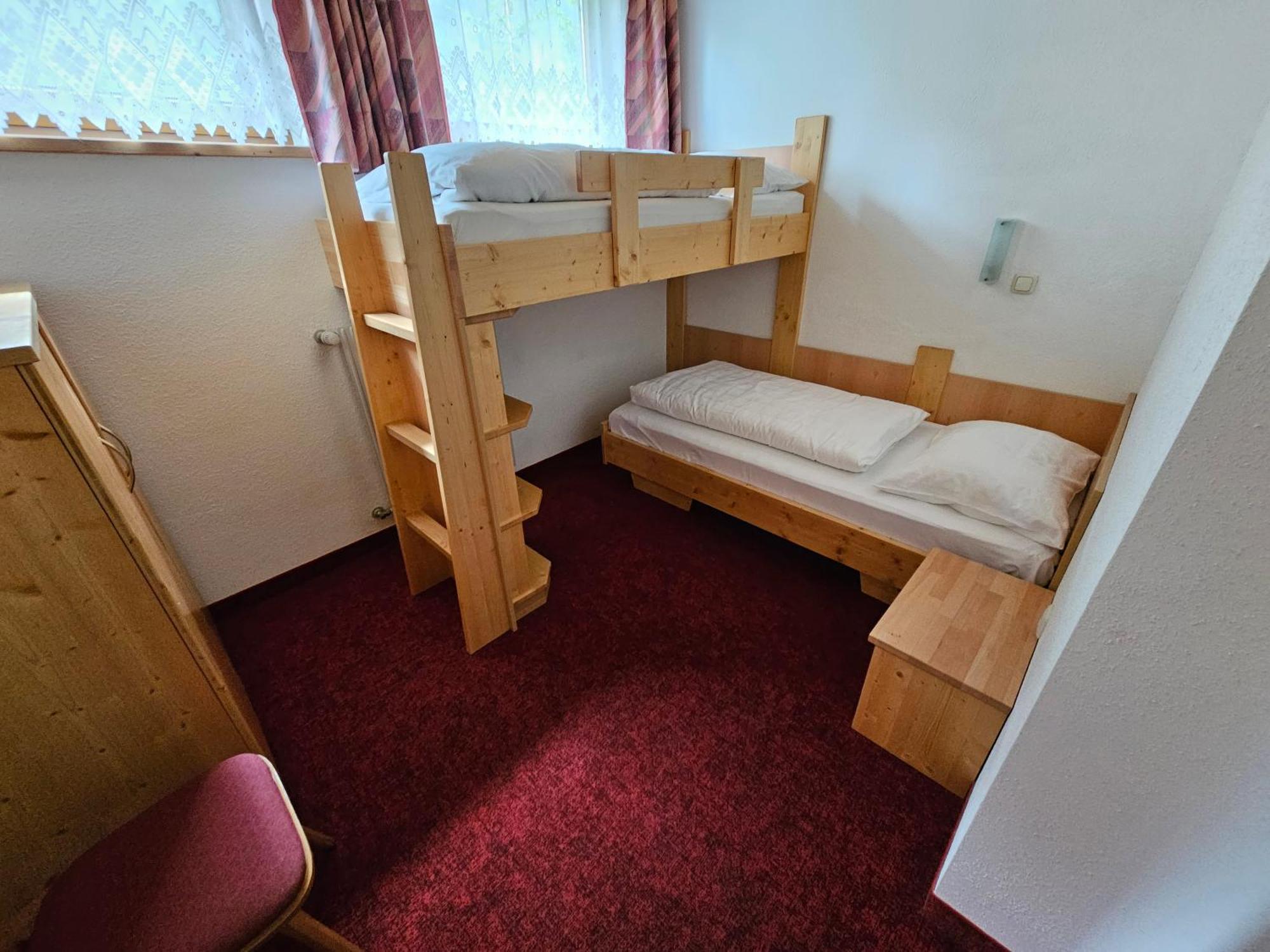 Pension Appartement Ambrosi Heiligenblut Exteriör bild
