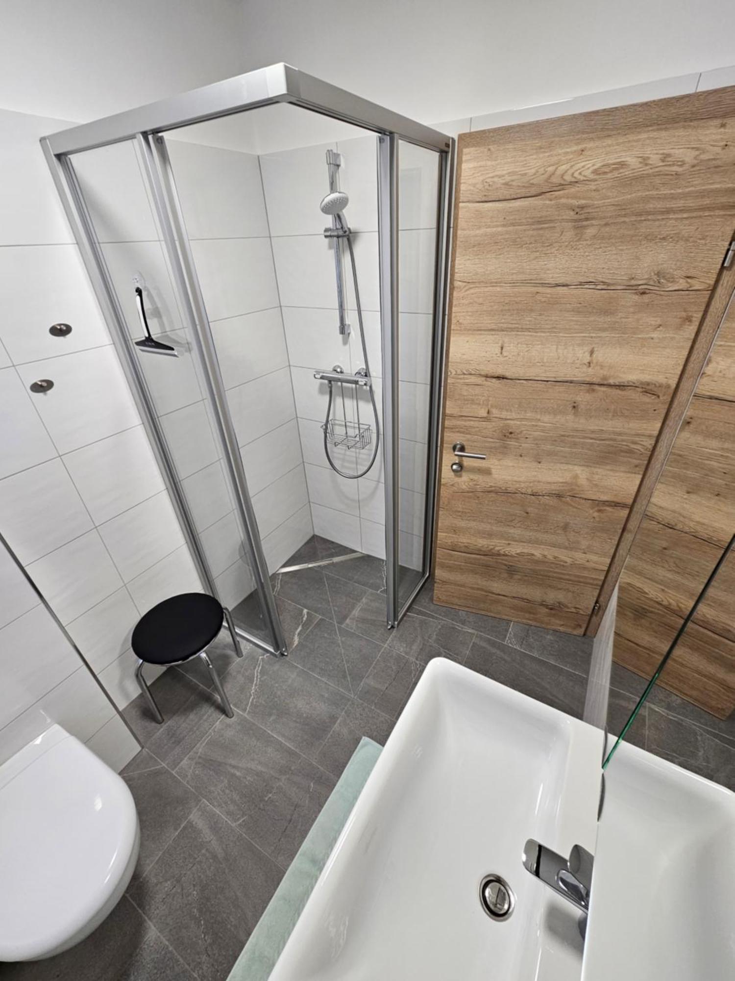 Pension Appartement Ambrosi Heiligenblut Exteriör bild