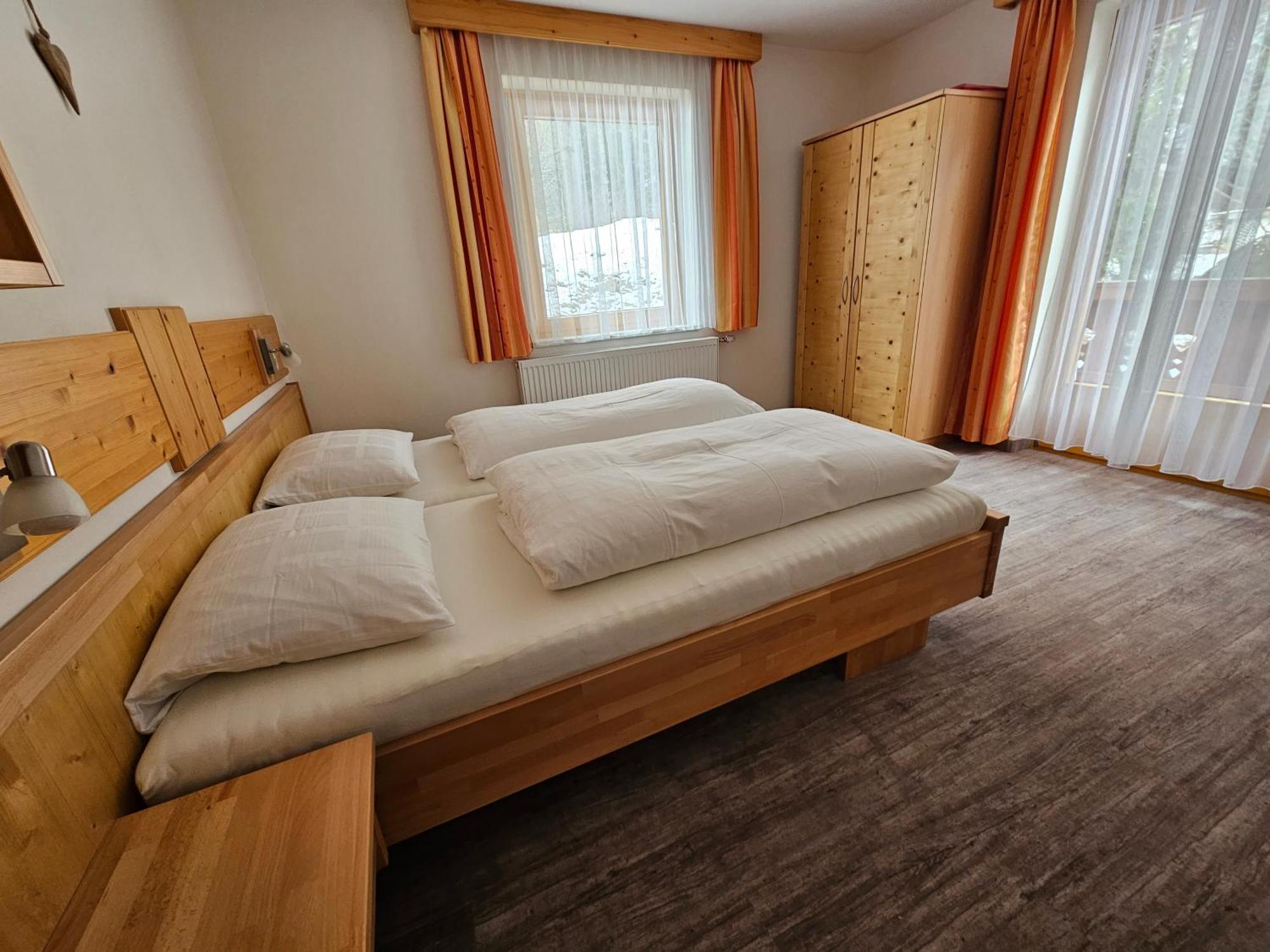 Pension Appartement Ambrosi Heiligenblut Exteriör bild